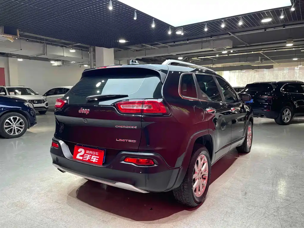 JEEP CHEROKEE 2020