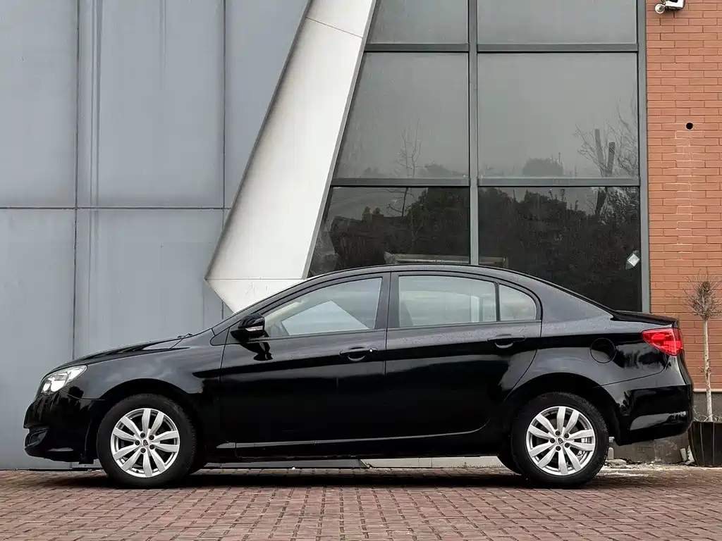 ROEWE 350 2015