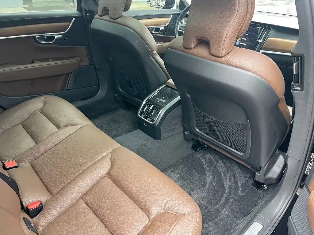 VOLVO S90 2020