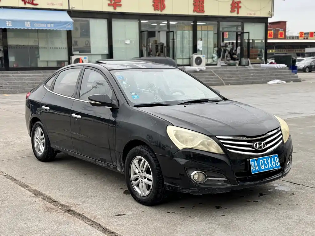 HYUNDAI CELESTA 2011