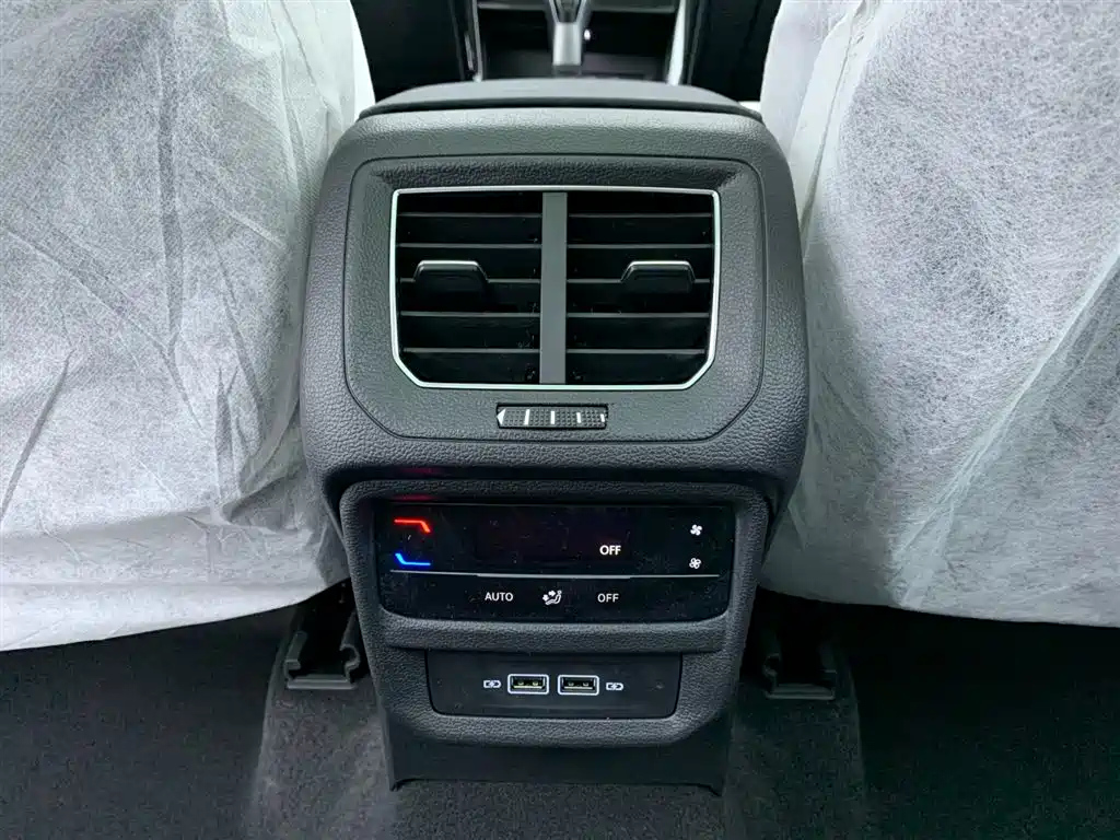 VOLKSWAGEN TAYRON 2024