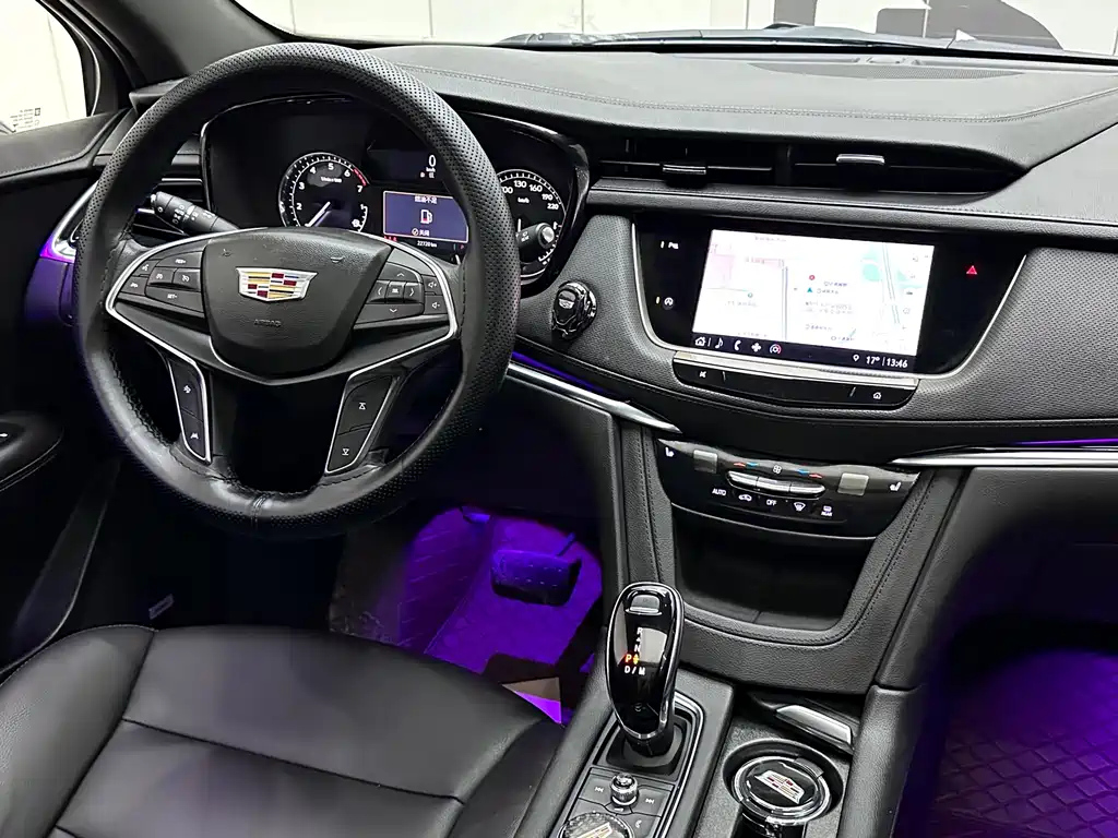 CADILLAC XT5 2022