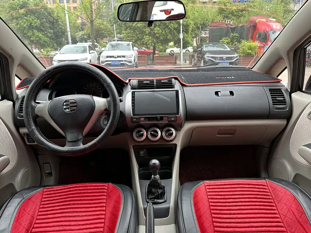 EVERUS S1 2012