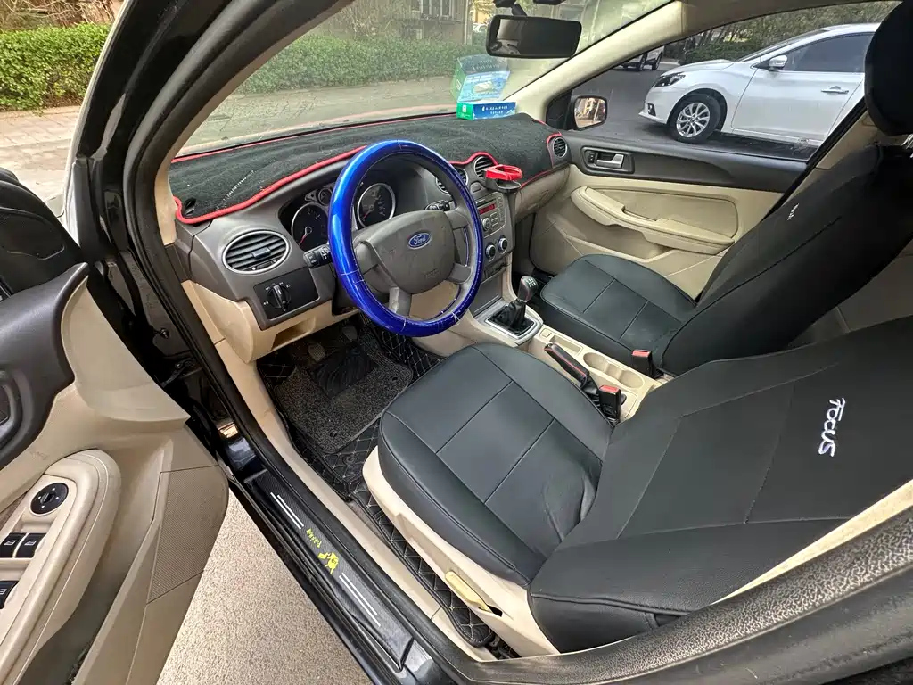 FORD FOCUS 2013