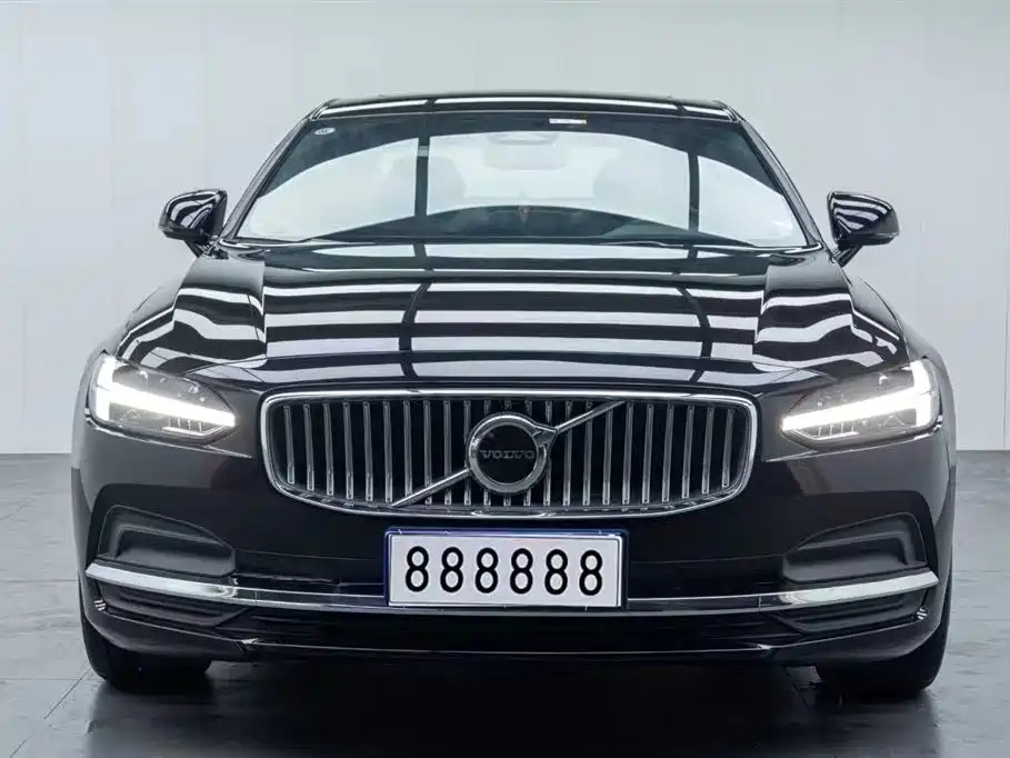VOLVO S90 2022