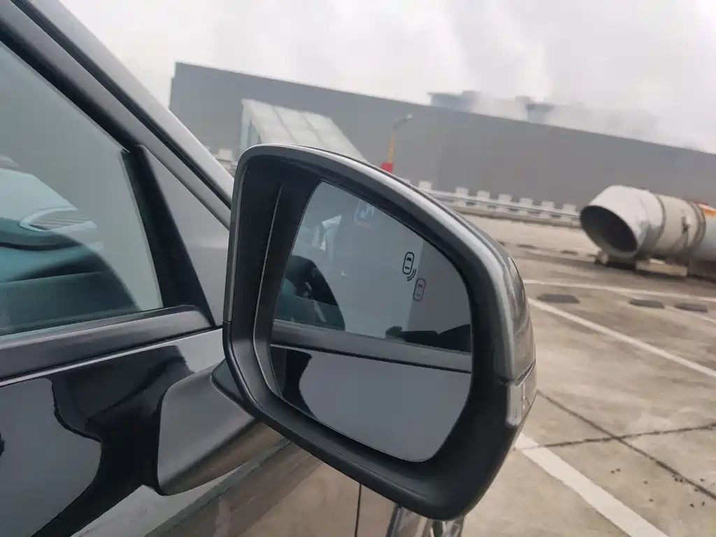 LYNK&CO 02 HATCHBACK 2021