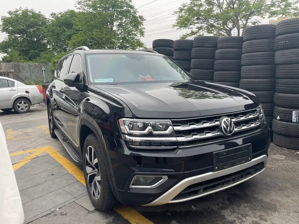VOLKSWAGEN TOURAN 2018