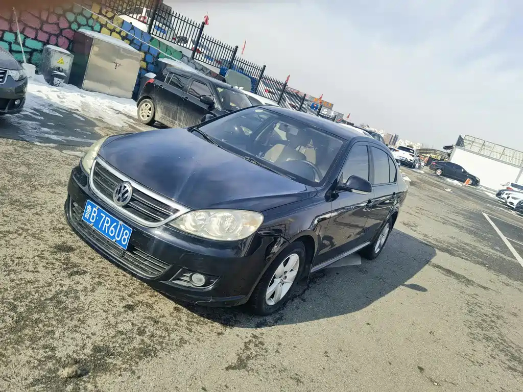 VOLKSWAGEN LAVIDA 2013