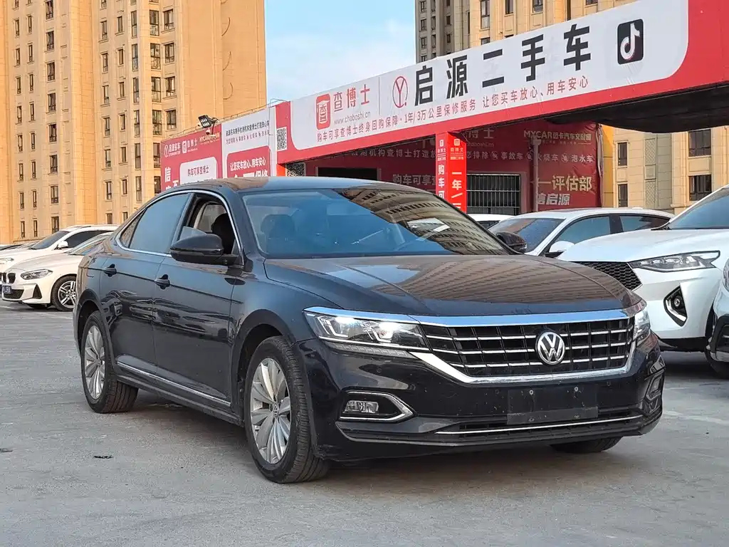 VOLKSWAGEN PASSAT 2021