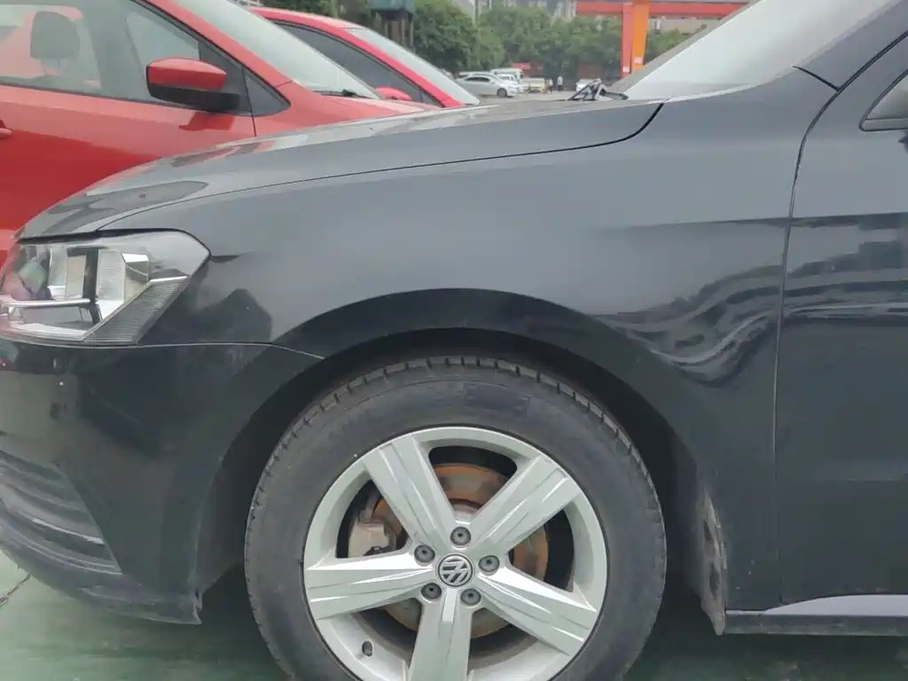 VOLKSWAGEN LAVIDA 2018