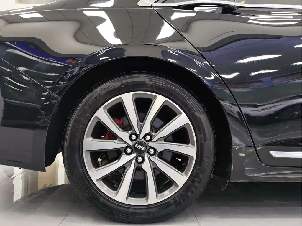 LINCOLN CONTINENTAL 2021