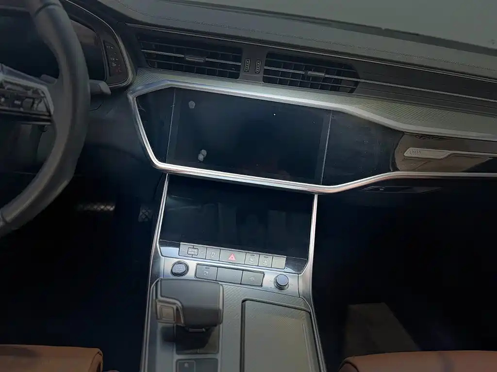 AUDI A6L 2021