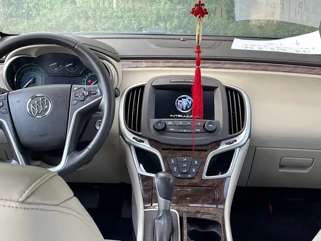 BUICK LACROSSE 2016