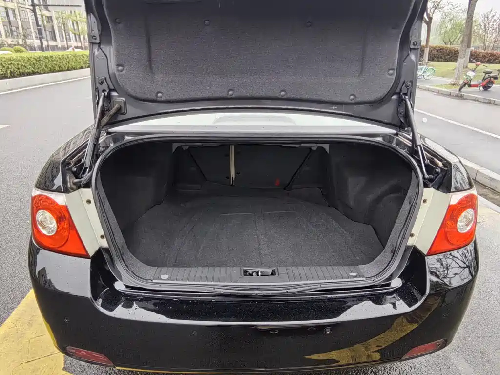 CHEVROLET OTHER 2011