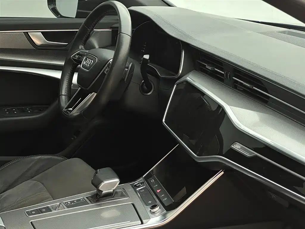 AUDI A6L 2021