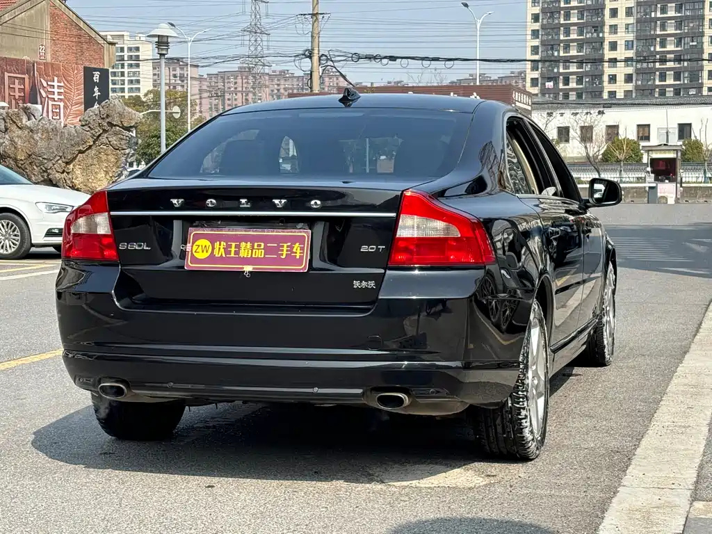 VOLVO S80L 2012