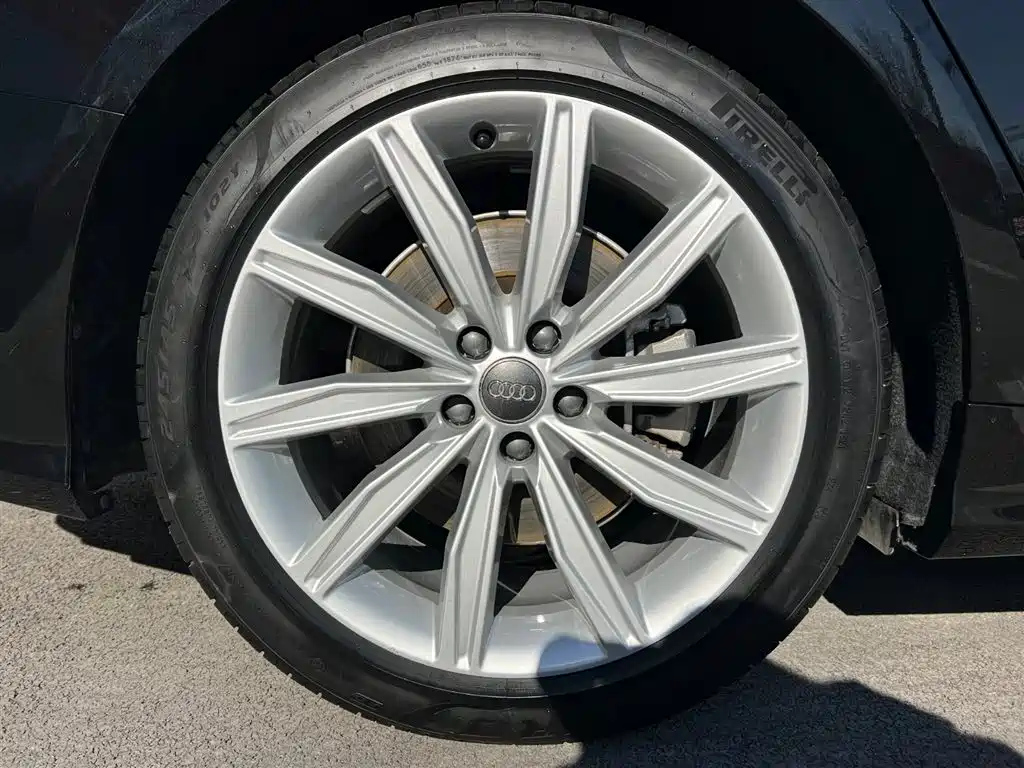 AUDI A6L 2021
