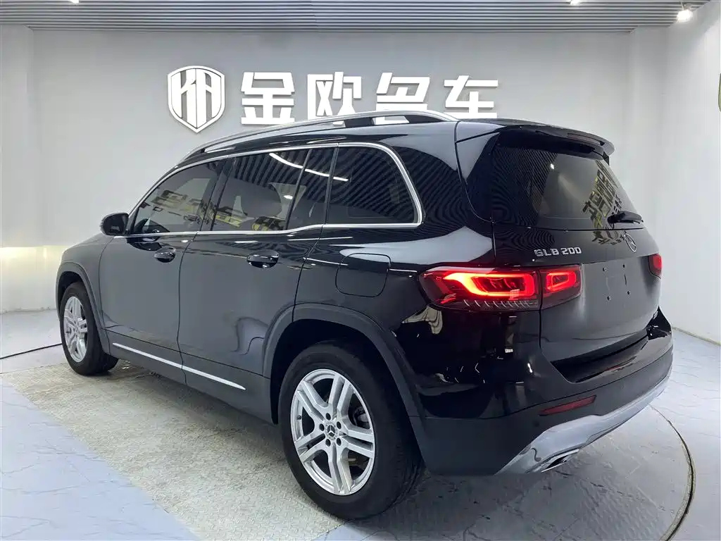 MERCEDES BENZ GLB 2022