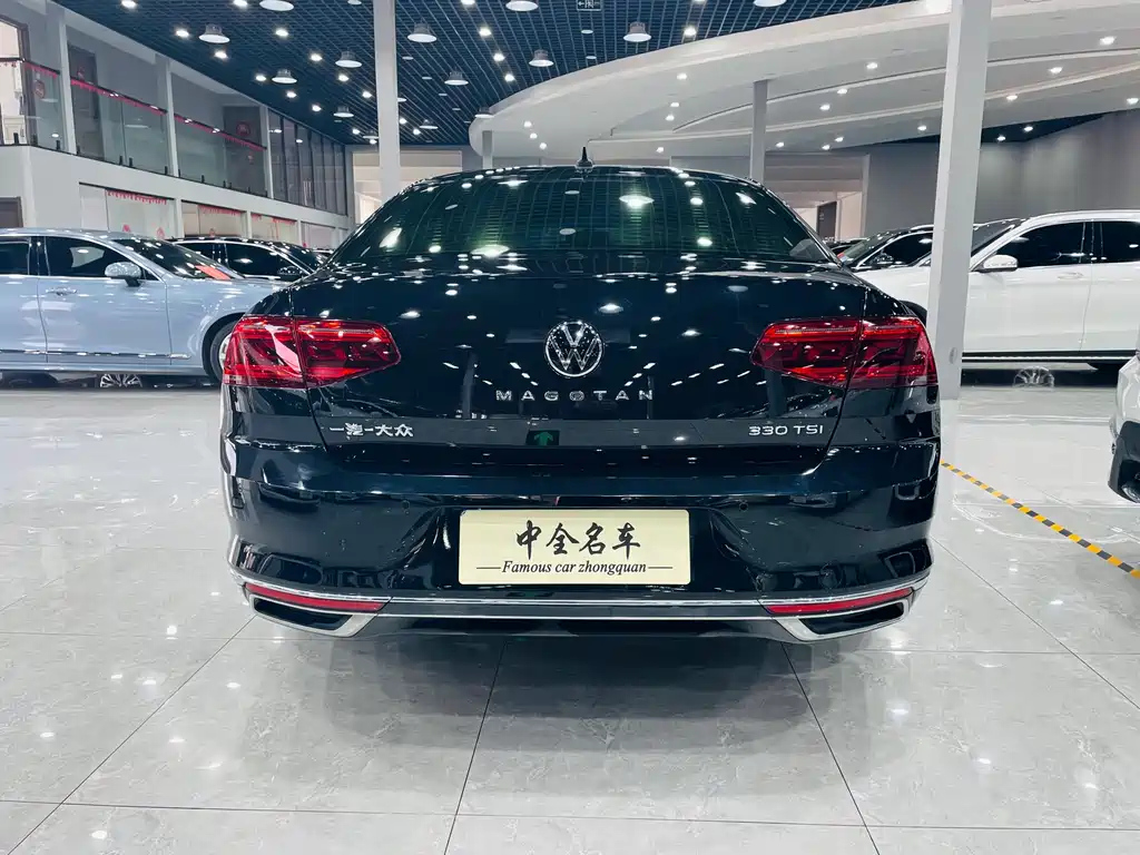 VOLKSWAGEN MAGOTAN 2022