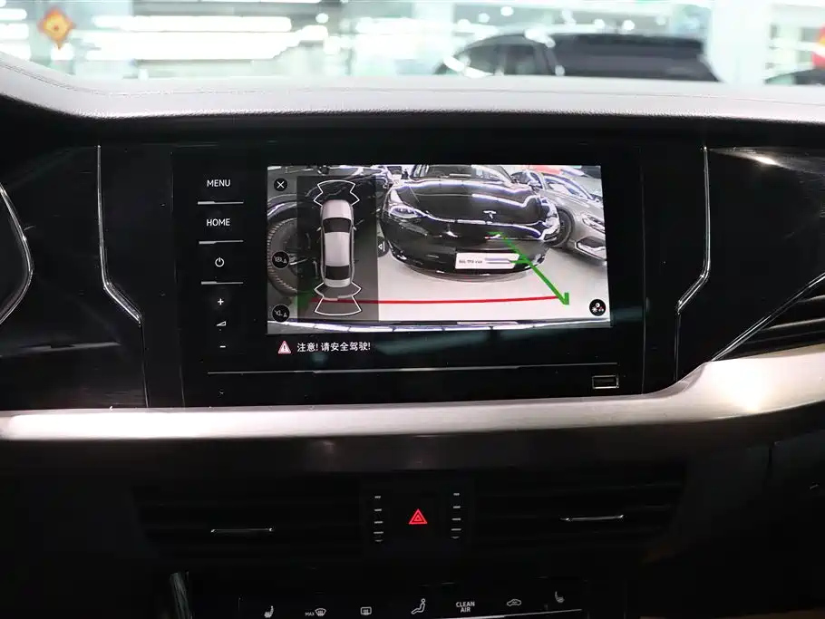 VOLKSWAGEN PASSAT 2021