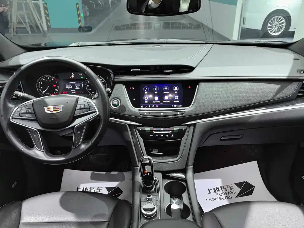 CADILLAC XT5 2021