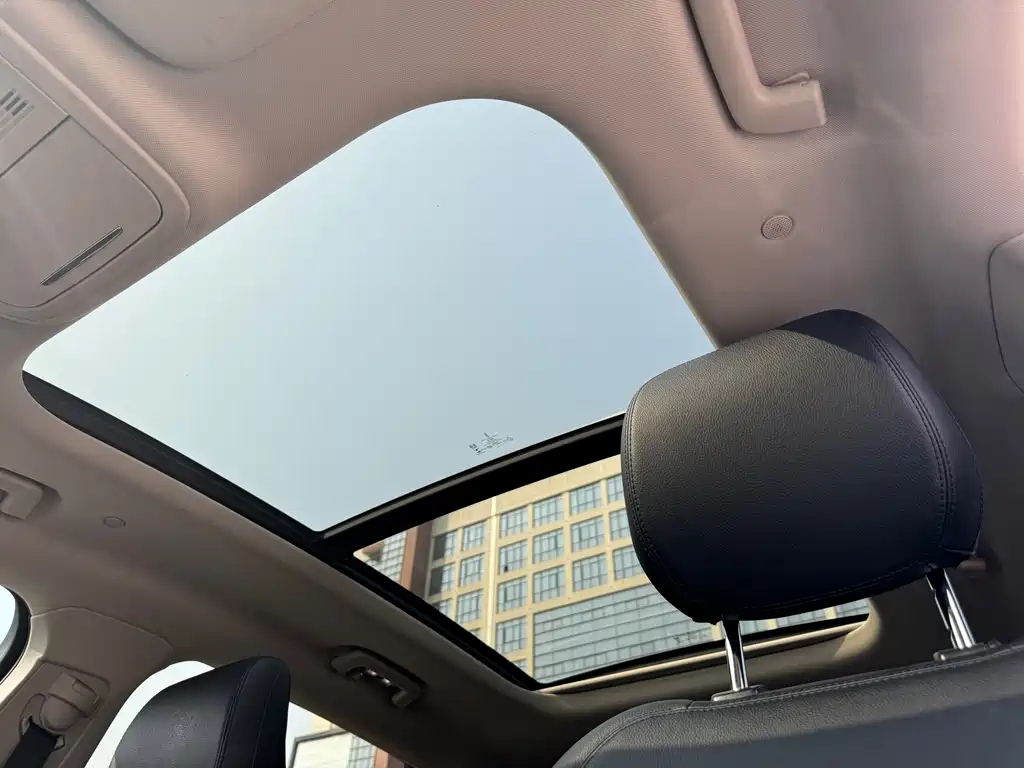LINCOLN NAVIGATOR 2022