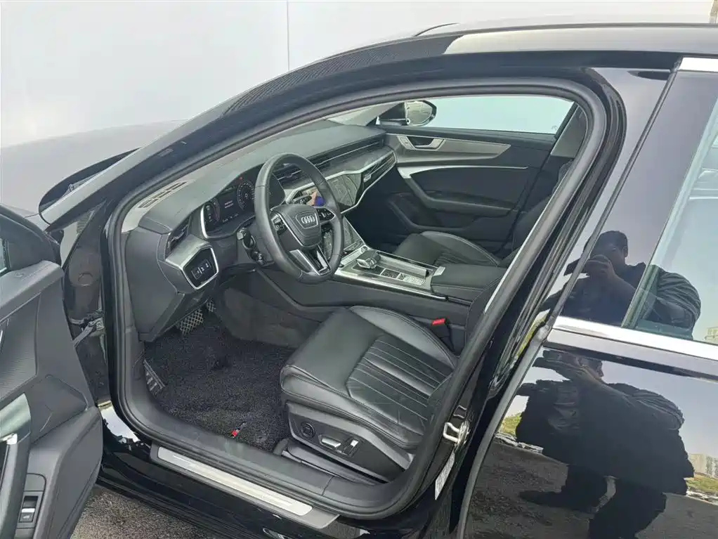 AUDI A6L 2023