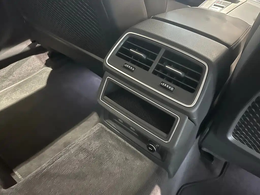 AUDI A6L 2023