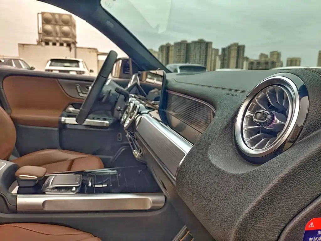 MERCEDES BENZ GLB 2022