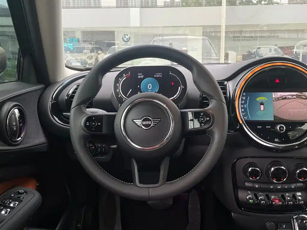 MINI CLUBMAN 2022