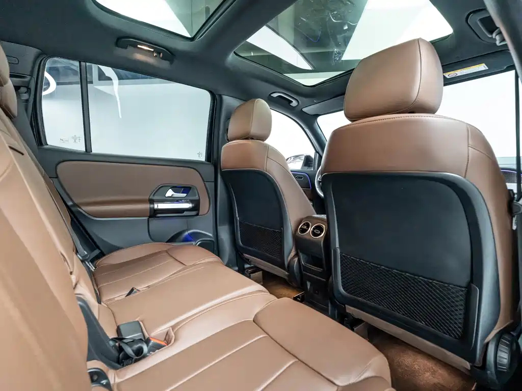 MERCEDES BENZ GLB 2021