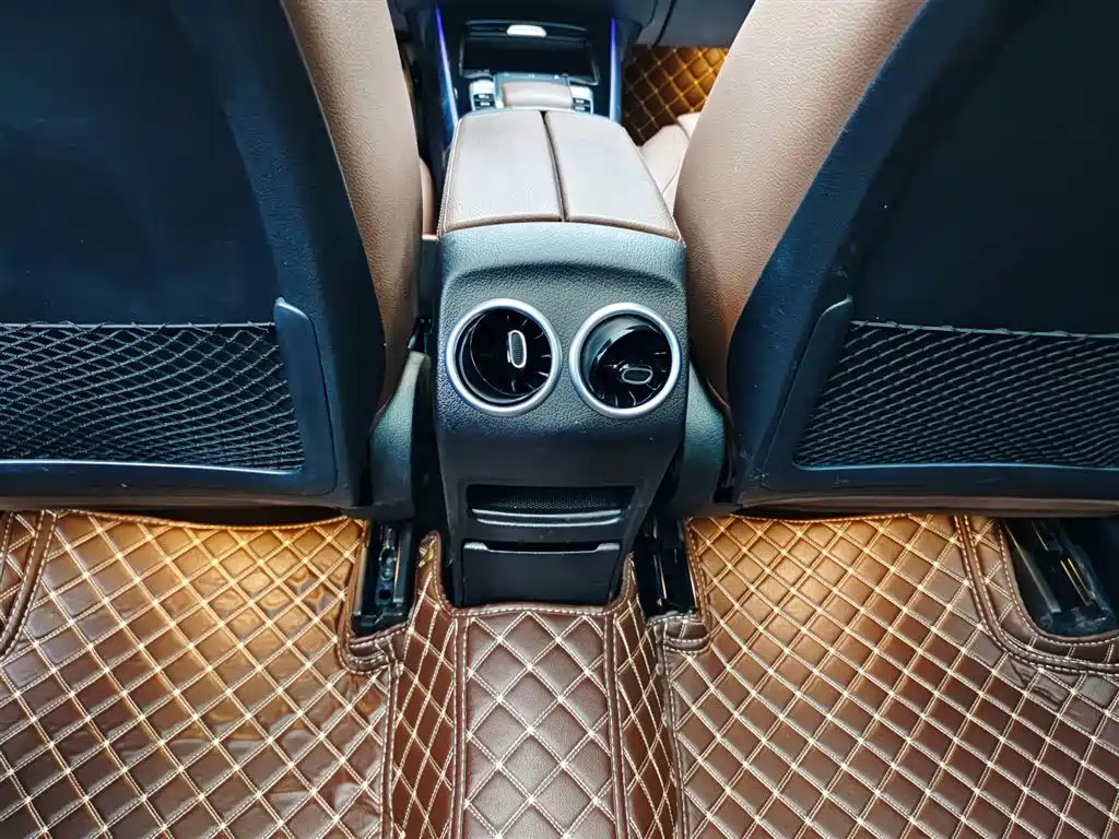 MERCEDES BENZ GLB 2020