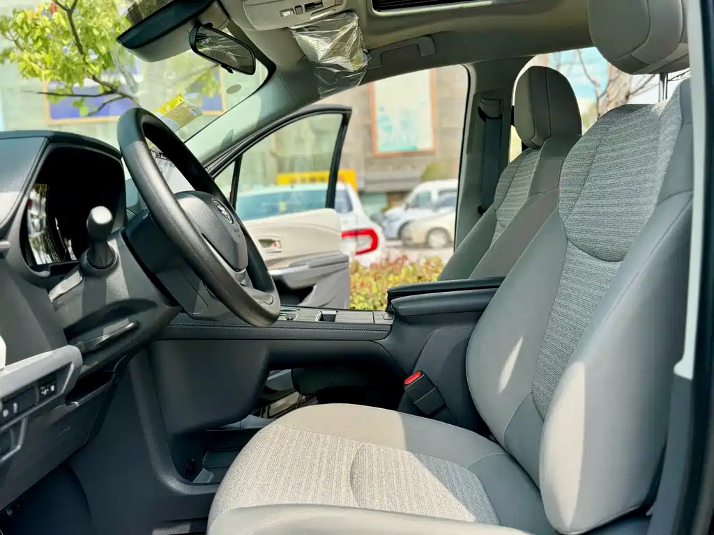 TOYOTA SIENNA SIENNA 2024