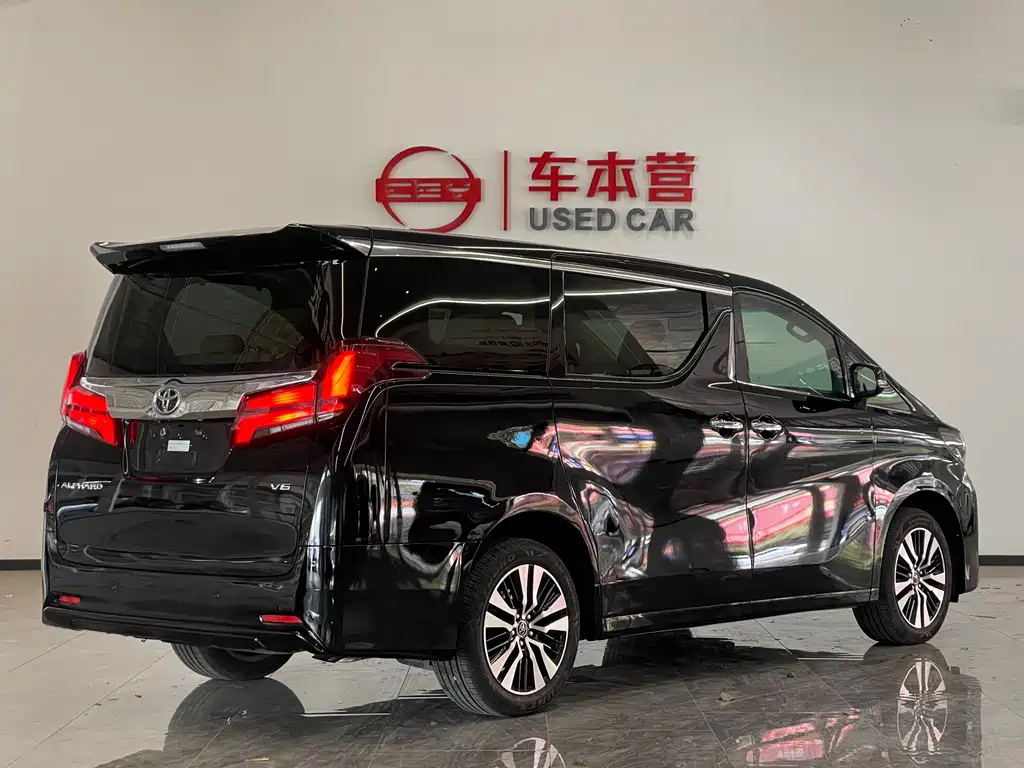 TOYOTA ALPHARD 2018