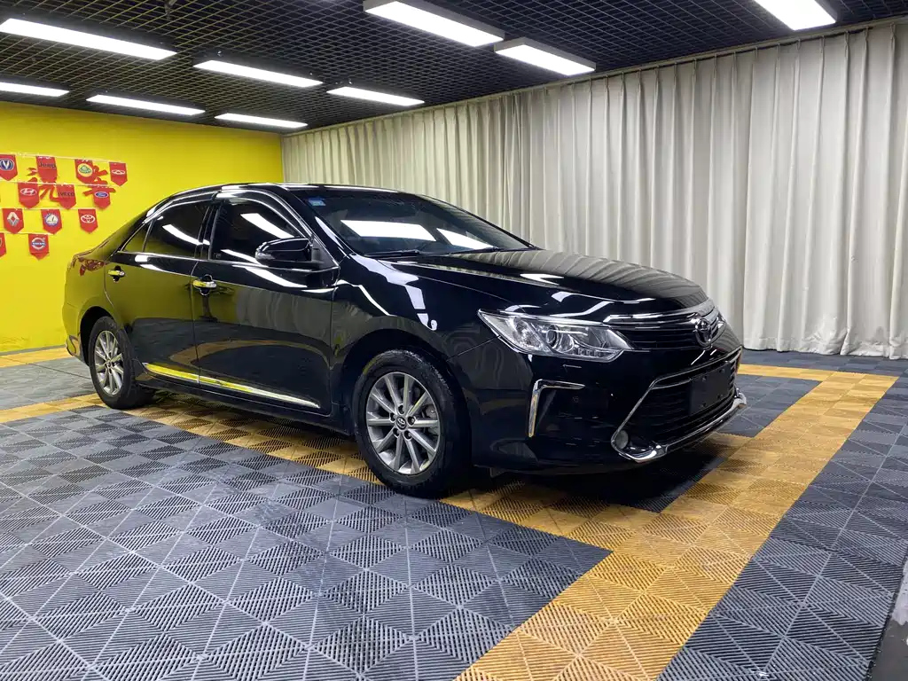TOYOTA CAMRY 2017