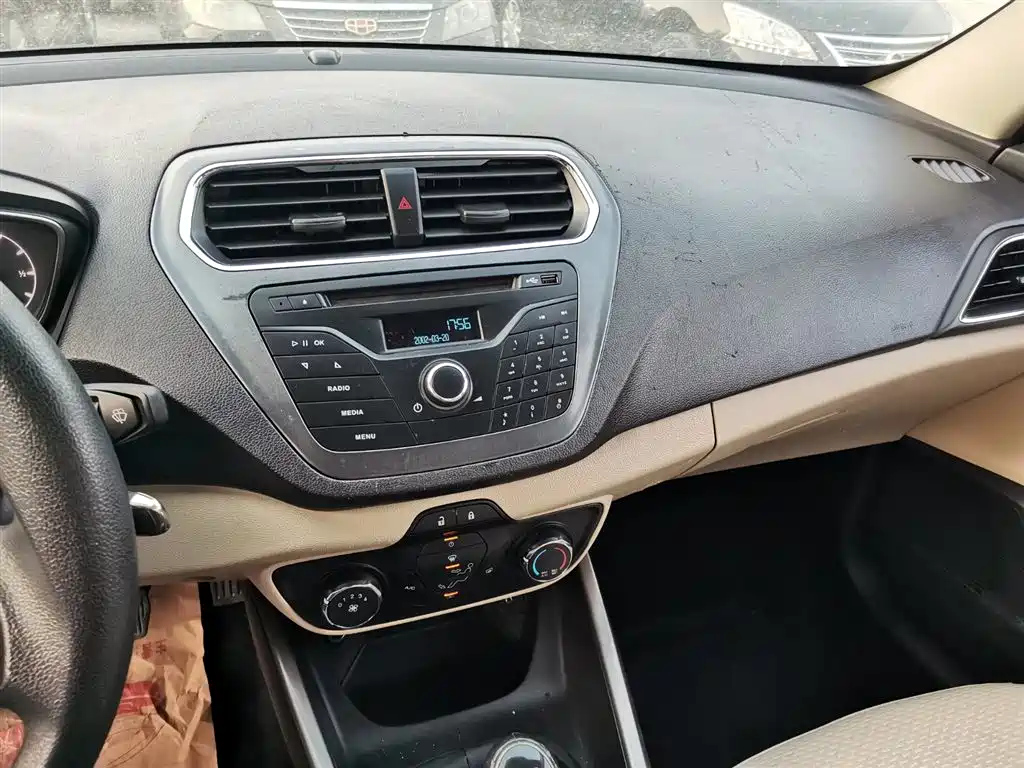 FORD ESCORT 2016