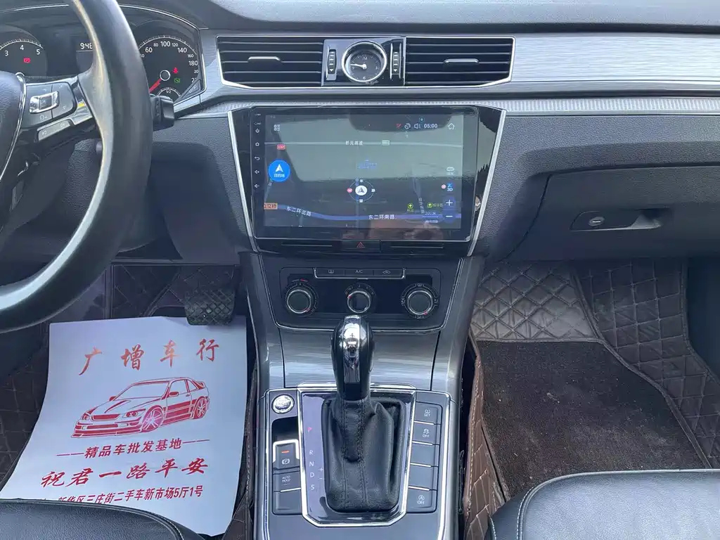 VOLKSWAGEN PASSAT 2018