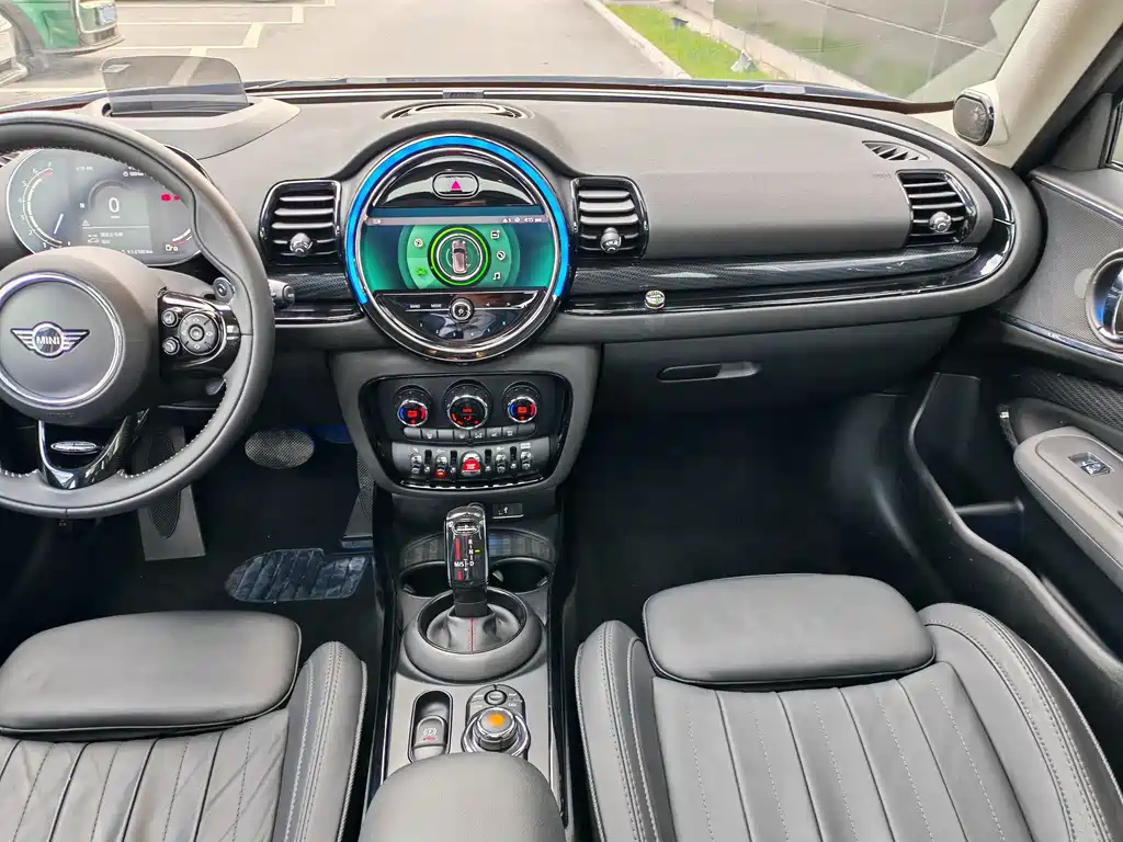 MINI CLUBMAN 2021