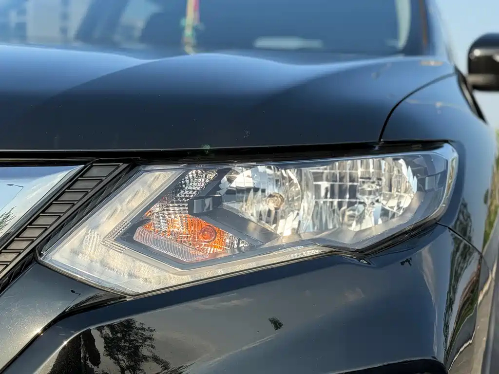 NISSAN X-TRAIL 2019
