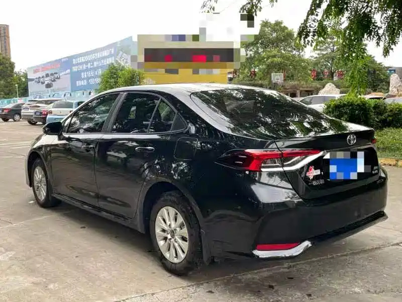 TOYOTA COROLLA 2024