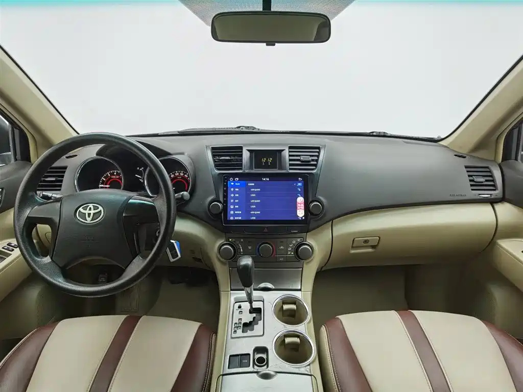 TOYOTA HIGHLANDER 2012
