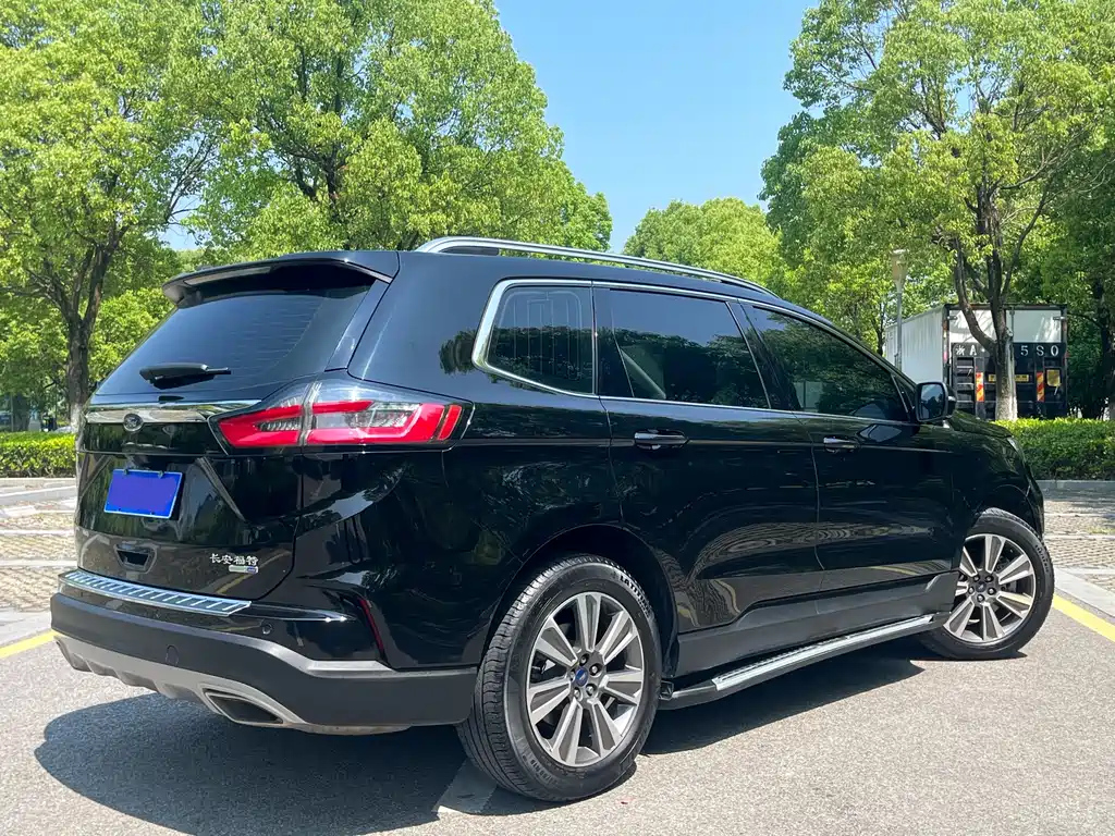 FORD EDGE 2021