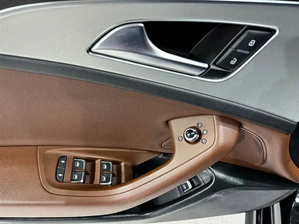 AUDI A6L 2019