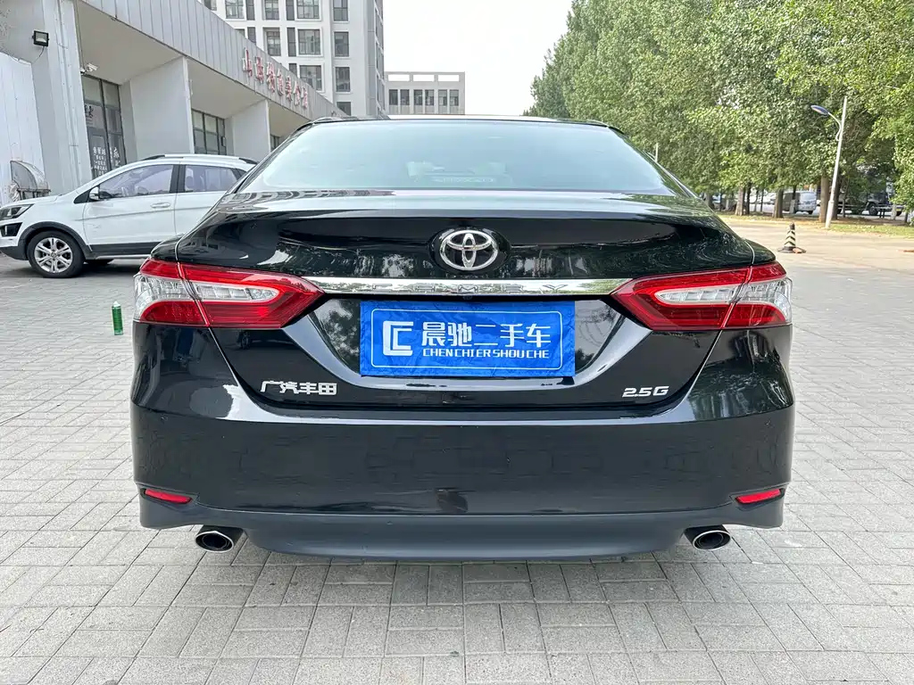 TOYOTA CAMRY 2021