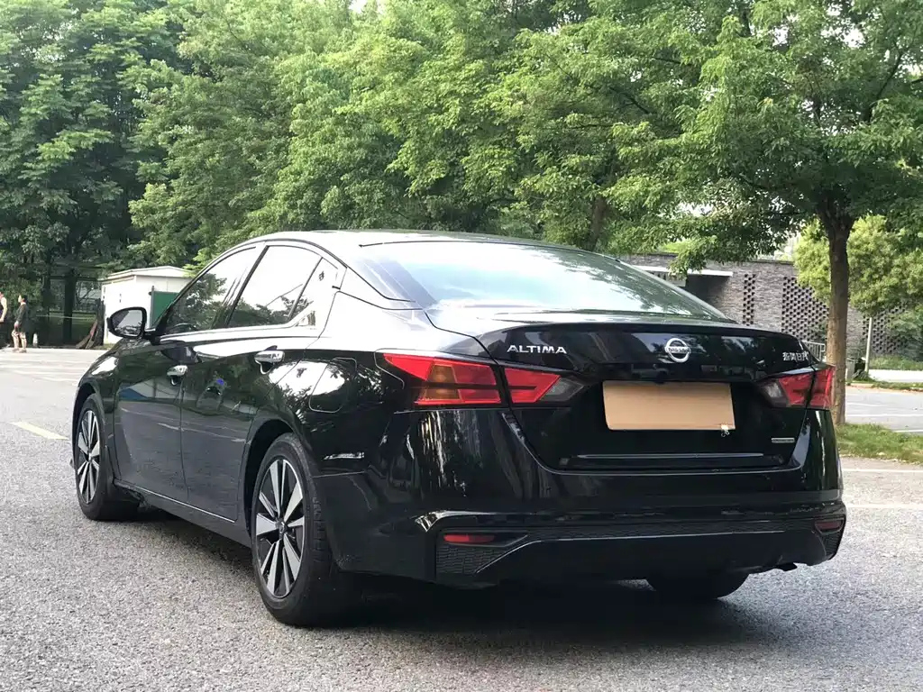 NISSAN TEANA 2021