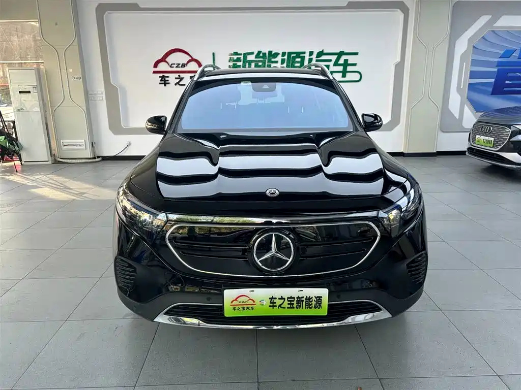 MERCEDES BENZ EQB 2023