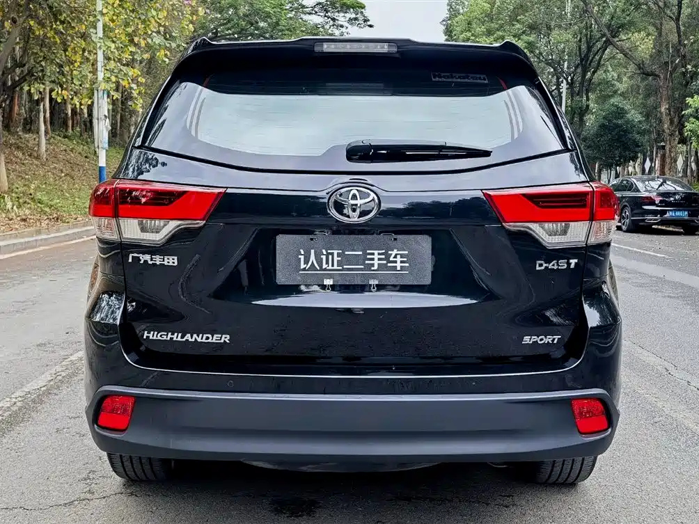TOYOTA HIGHLANDER 2020