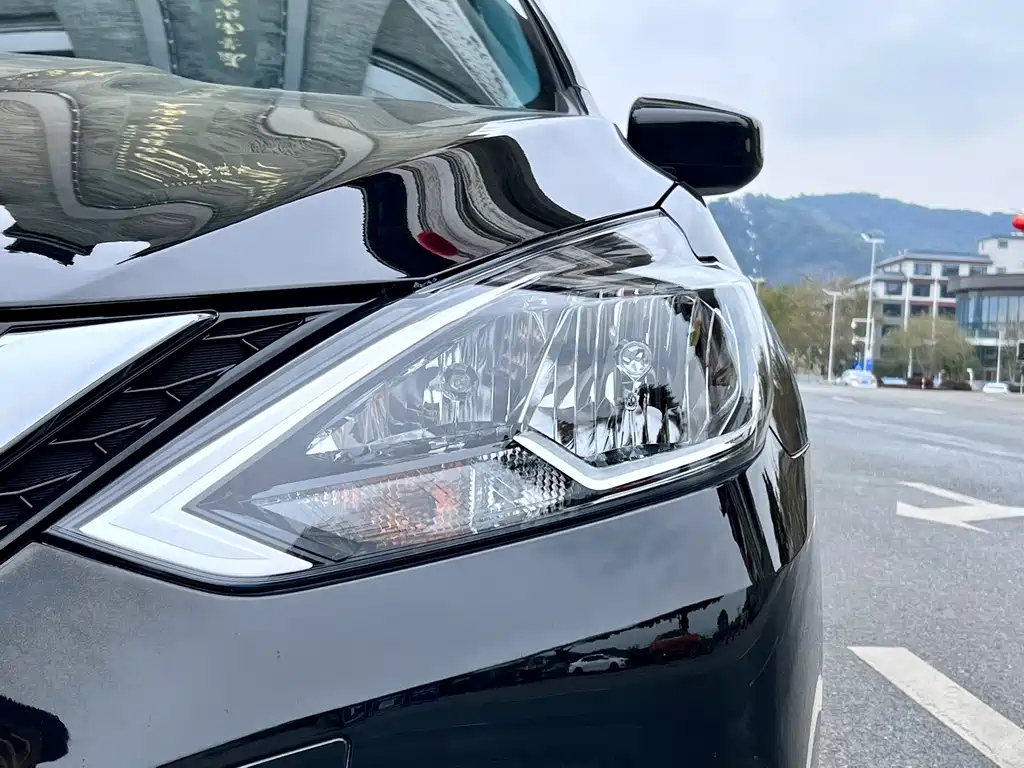 NISSAN SYLPHY 2022