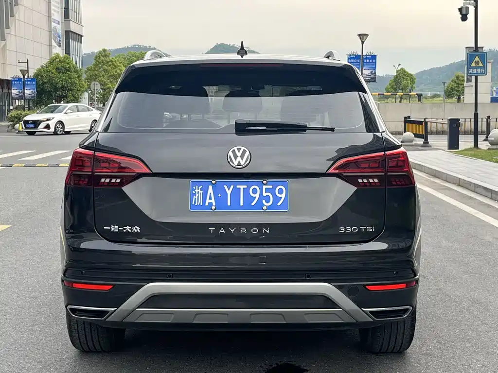 VOLKSWAGEN TAYRON 2021