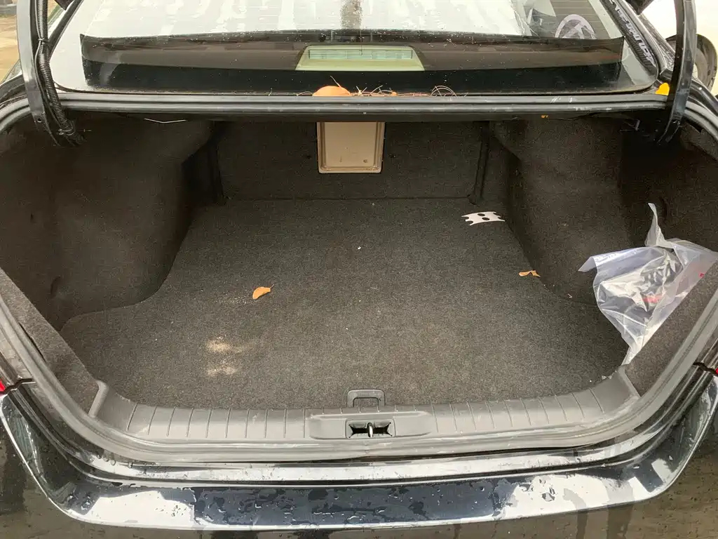 NISSAN TEANA 2014